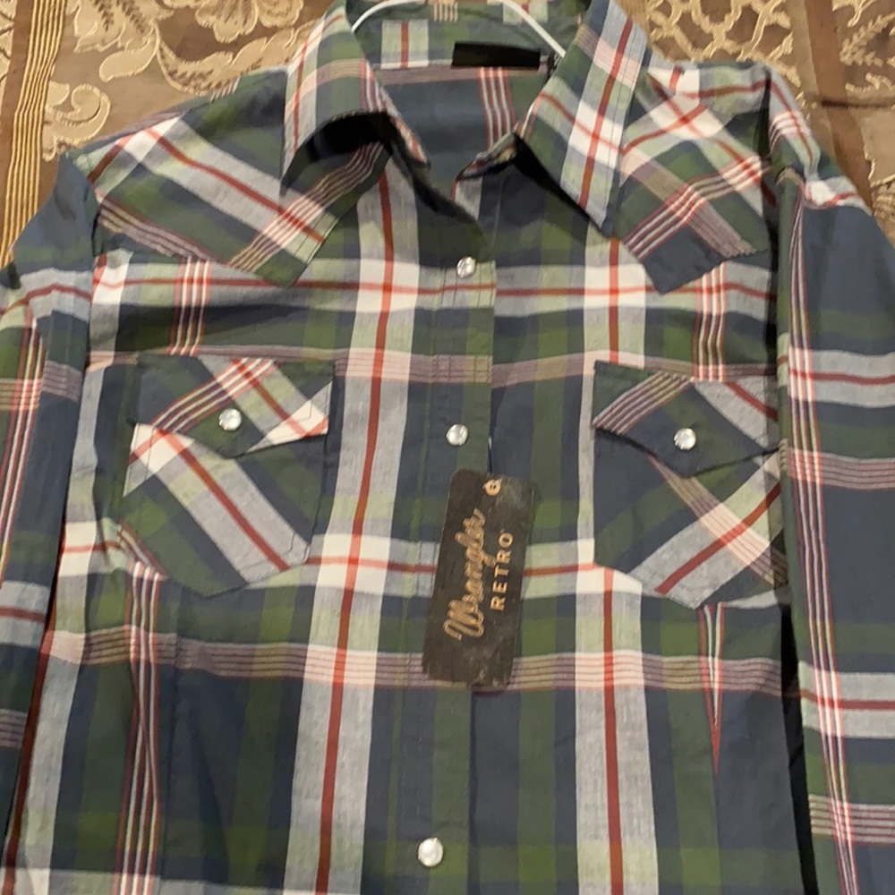 Women’s Wrangler retro pearl snap shirt Large NWT